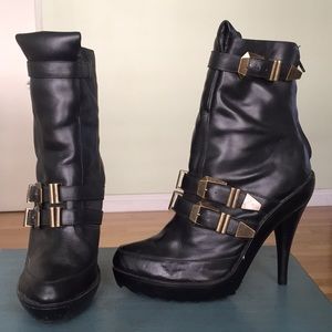 Jeffrey Campbell Morrow Bootie Size 8